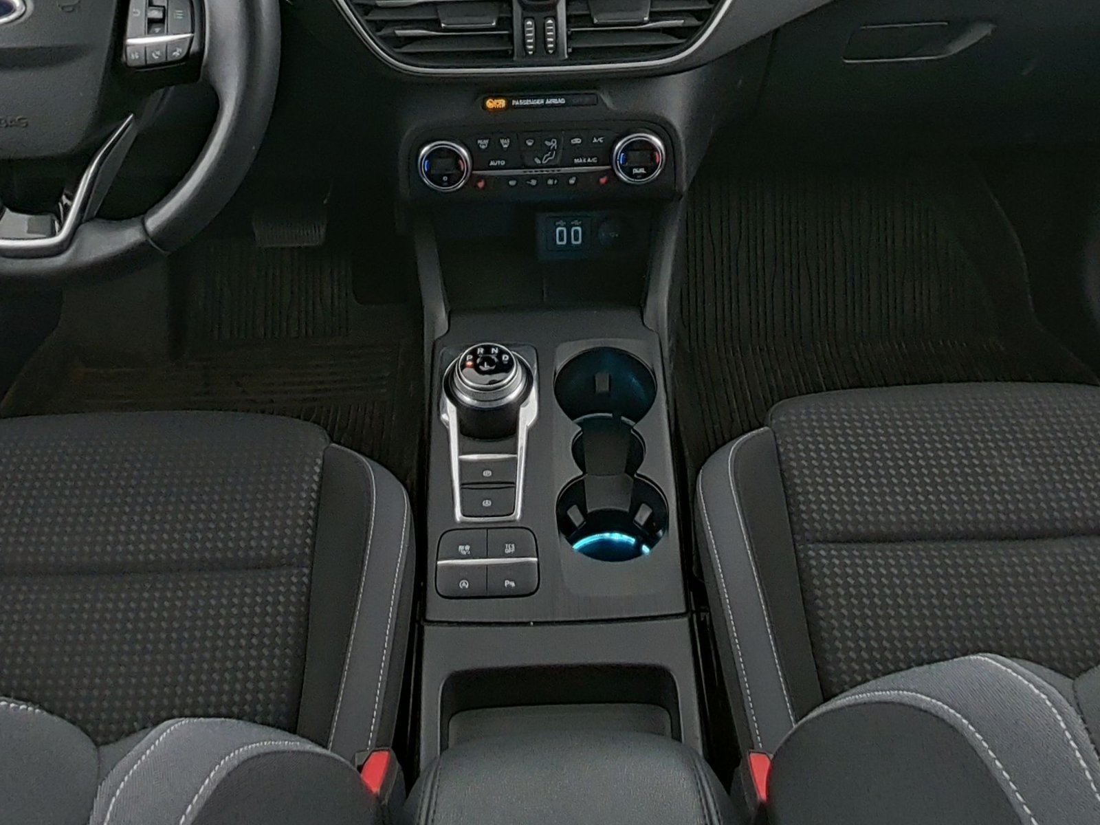 Ford Focus Turnier Cool & Connect LED+Kam+LrHz Bild 17