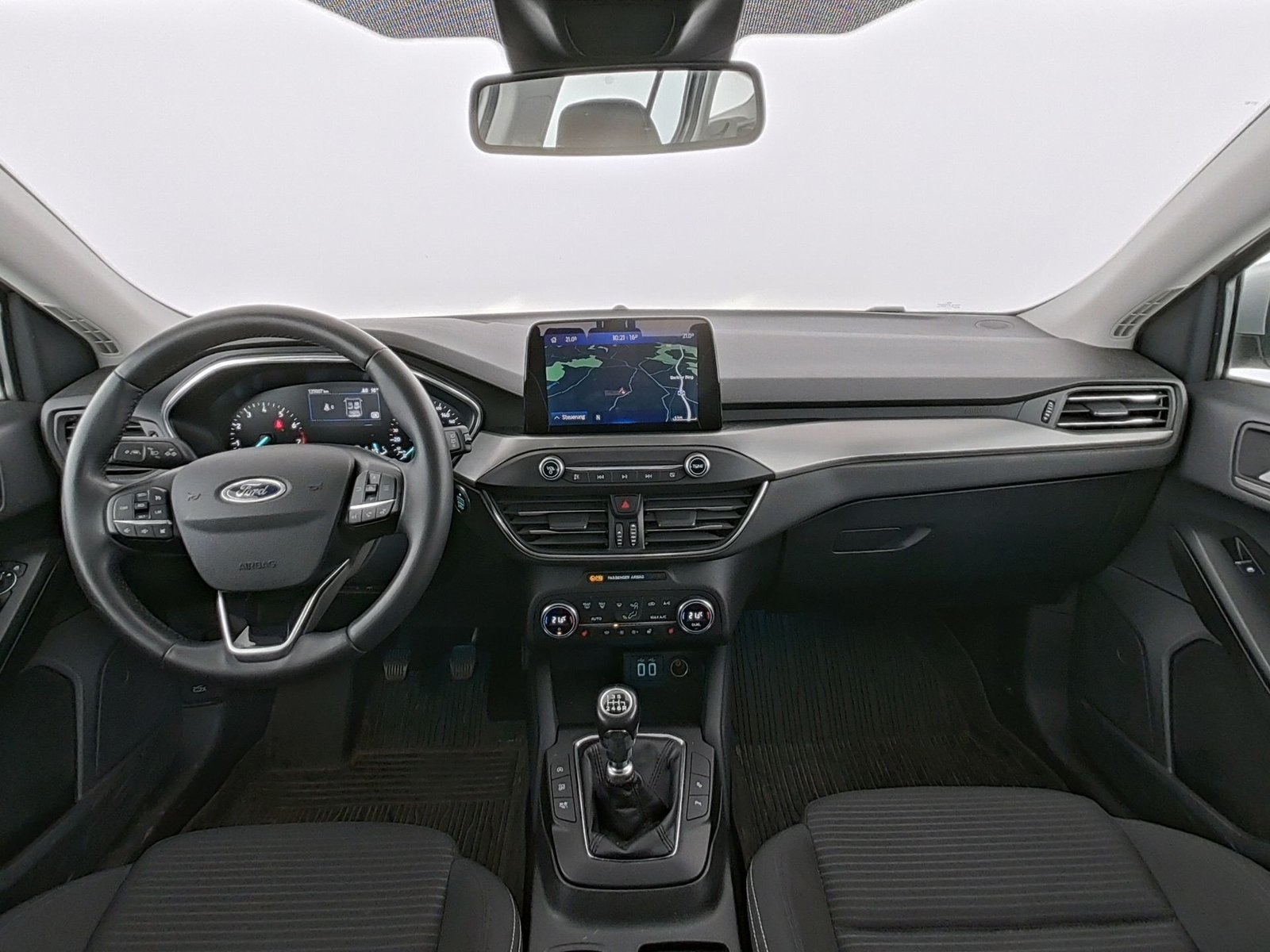 Ford Focus Turnier Titanium Tempomat+LrHz+TotW Bild 13