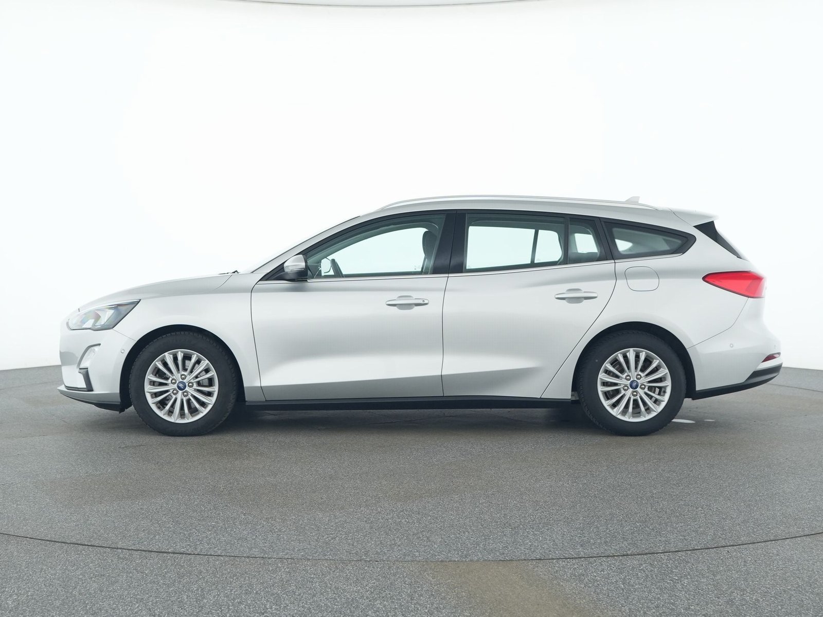 Ford Focus Turnier Titanium Tempomat+Kamera+TotW Bild 6