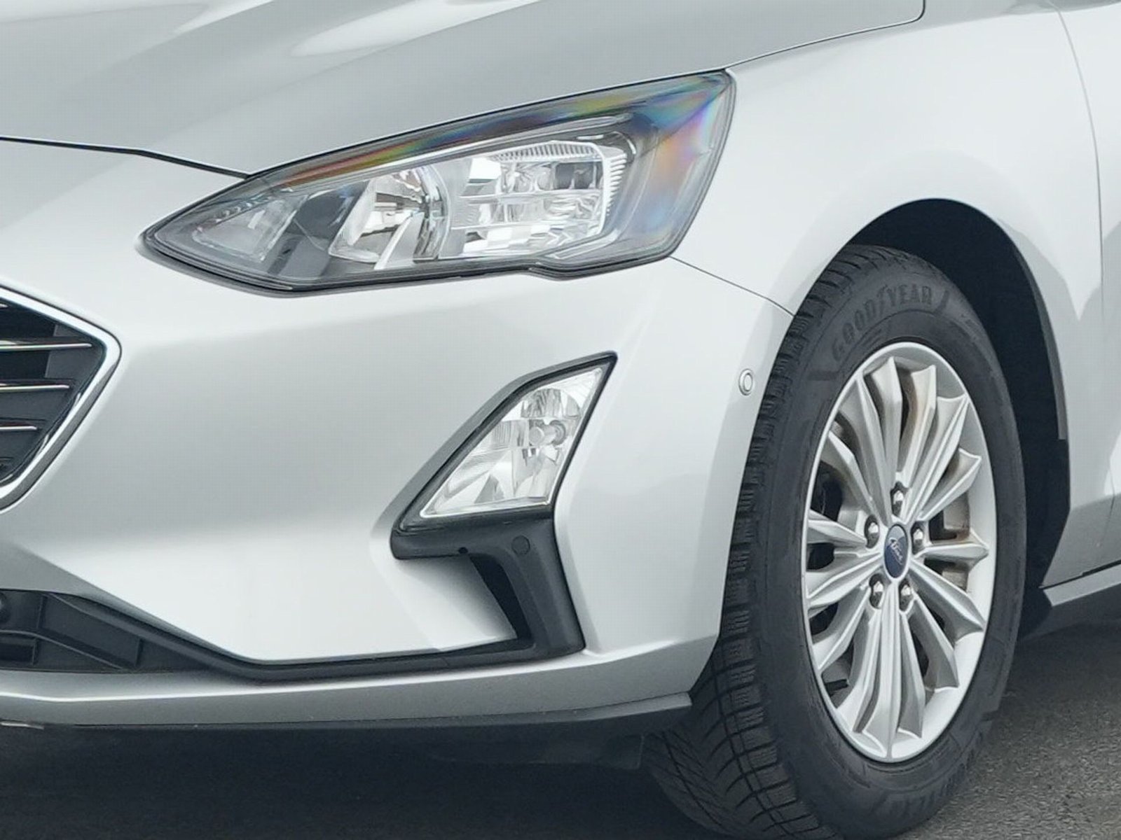 Ford Focus Turnier Titanium Tempomat+Kamera+TotW Bild 11