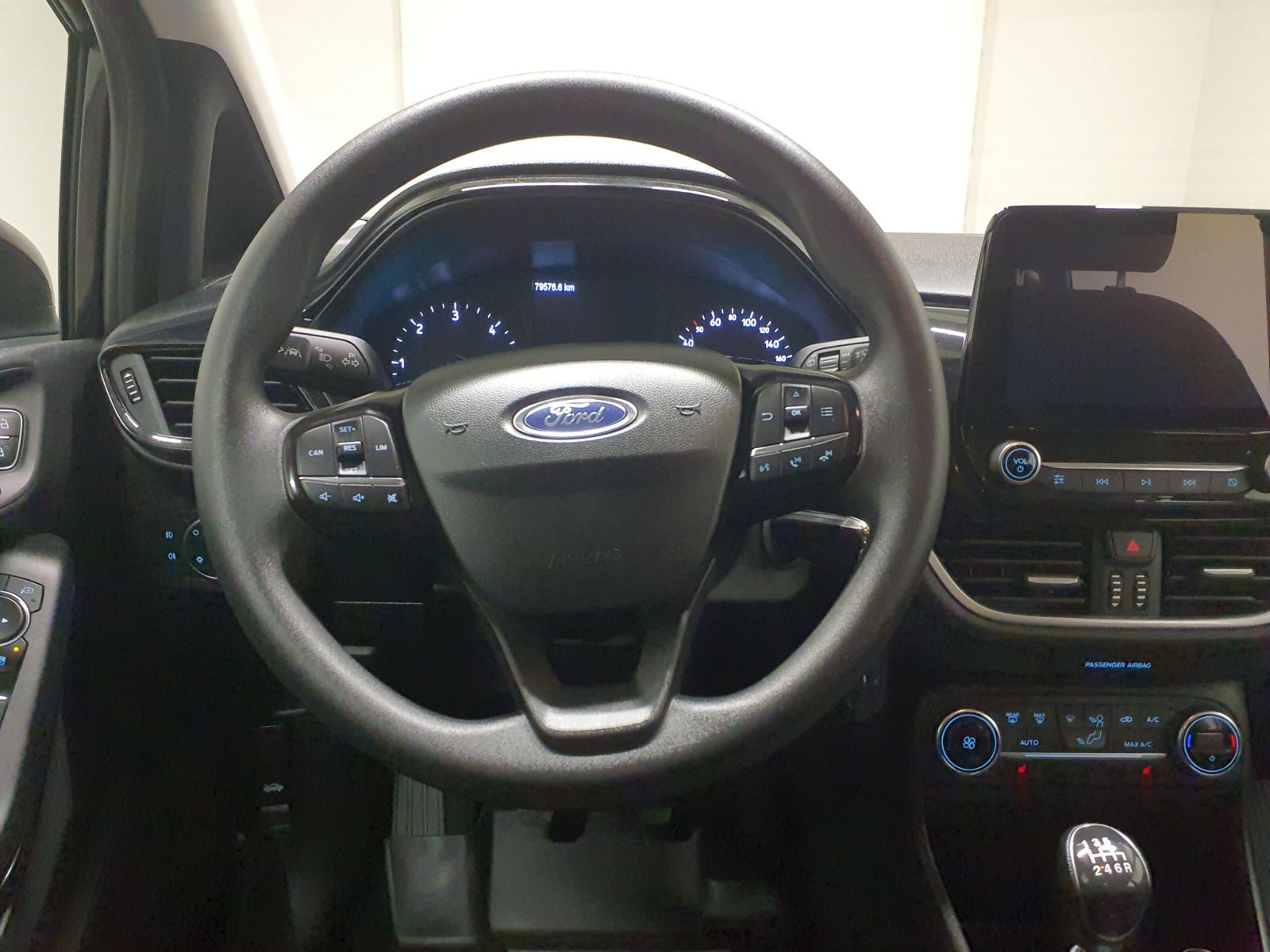 Ford Fiesta Cool & Connect Sitzheizung+PDC Bild 7
