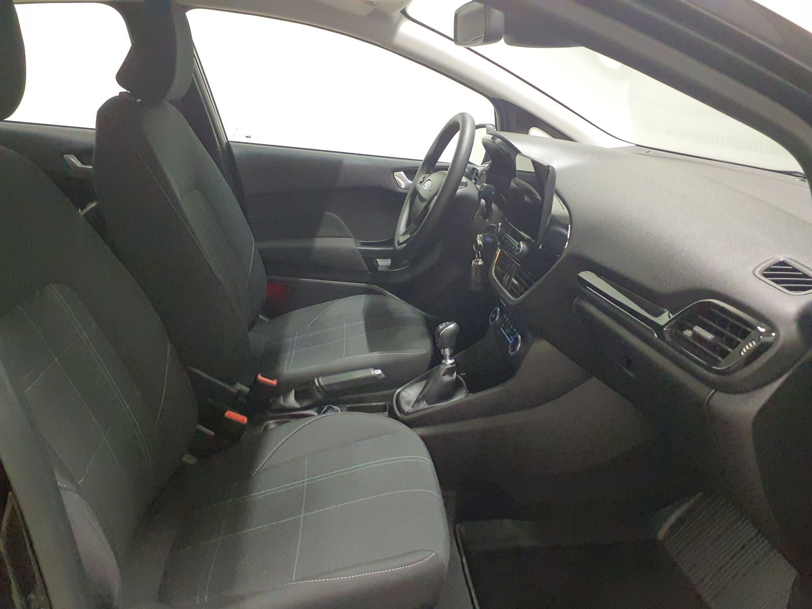 Ford Fiesta Cool & Connect Sitzheizung+PDC Bild 9