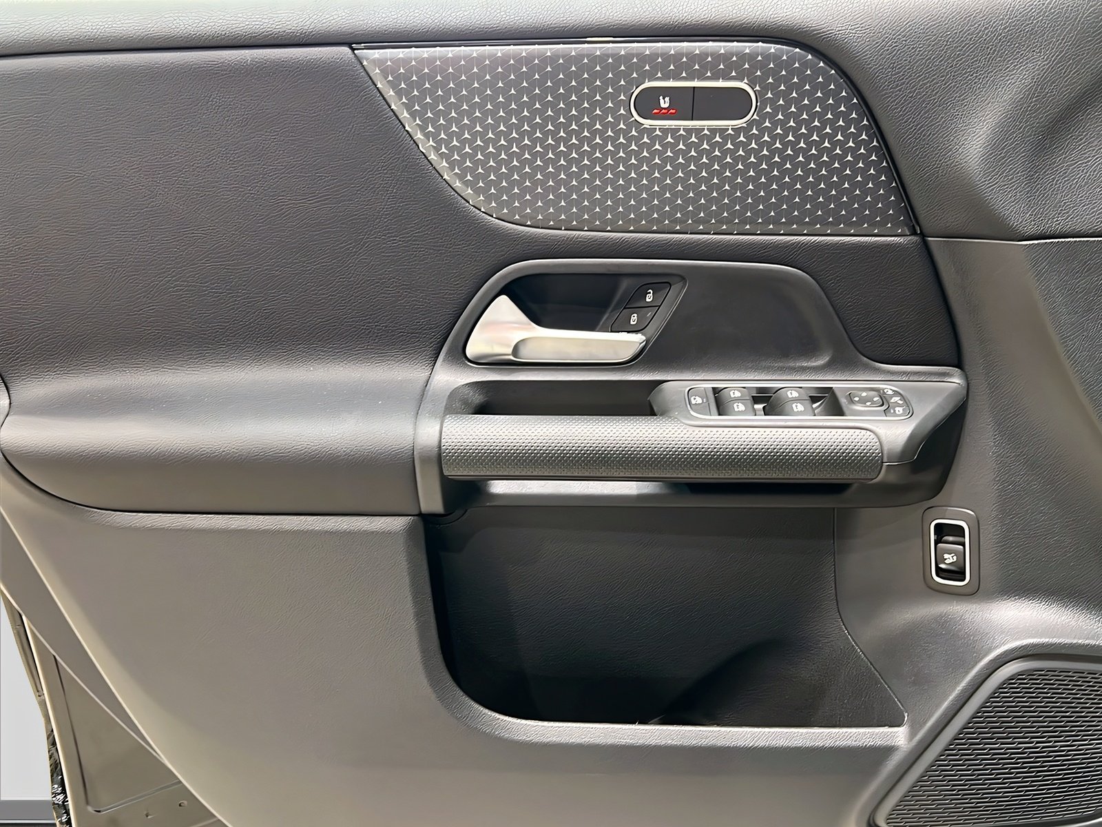 GLB 200 d LED+Rückfahrkamera+CarPlay+TotW+AHK Bild 14