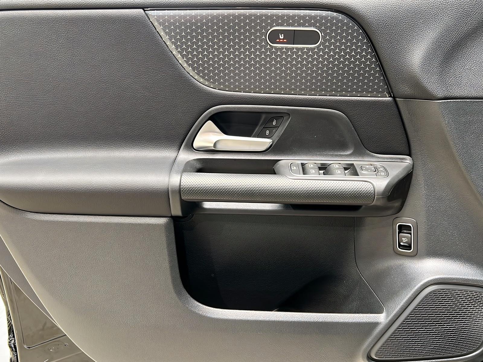 GLB 200 d LED+Rückfahrkamera+CarPlay+TotW+AHK Bild 14
