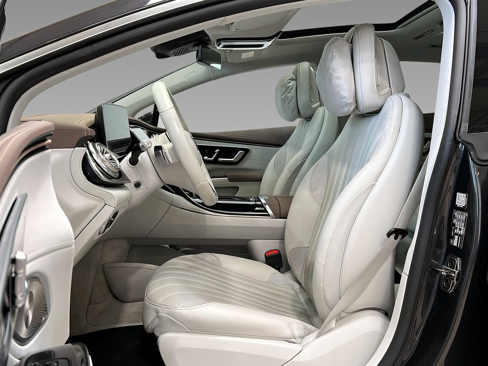 EQS 450+ AMG+DIGITAL+DISTRO+Burme+Pano+HuD+360° Bild 9