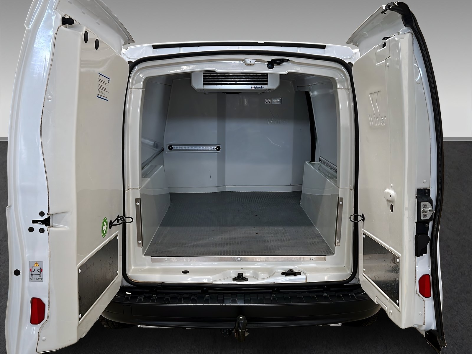 Citan 111 CDI Kühlkasten Extralang Klima+AHK Bild 8