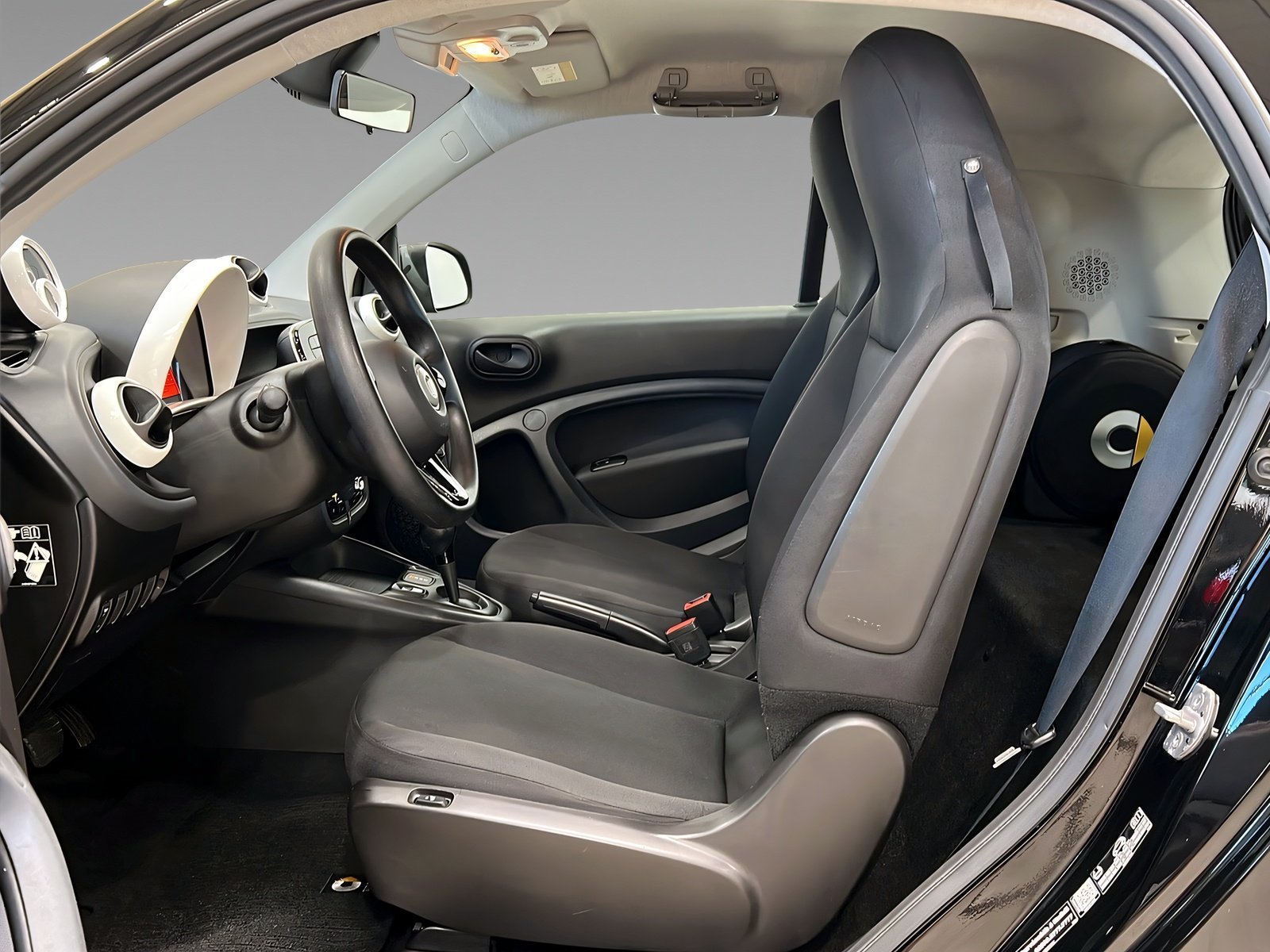 EQ fortwo Cool&Audio+Ladekabel+Klimaauto+SHz Bild 9
