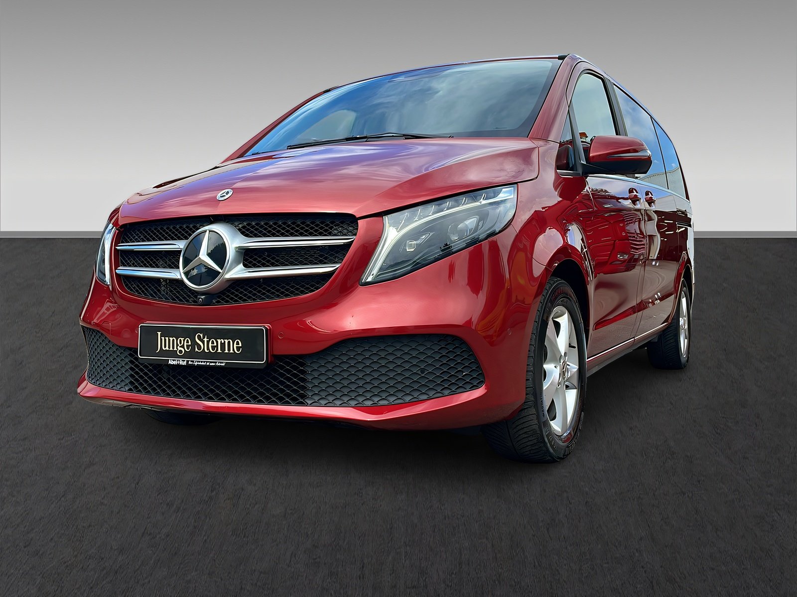 V 300d AVANTGARDE EDITION Lang DIST+Burm+AHK+360 Bild 3
