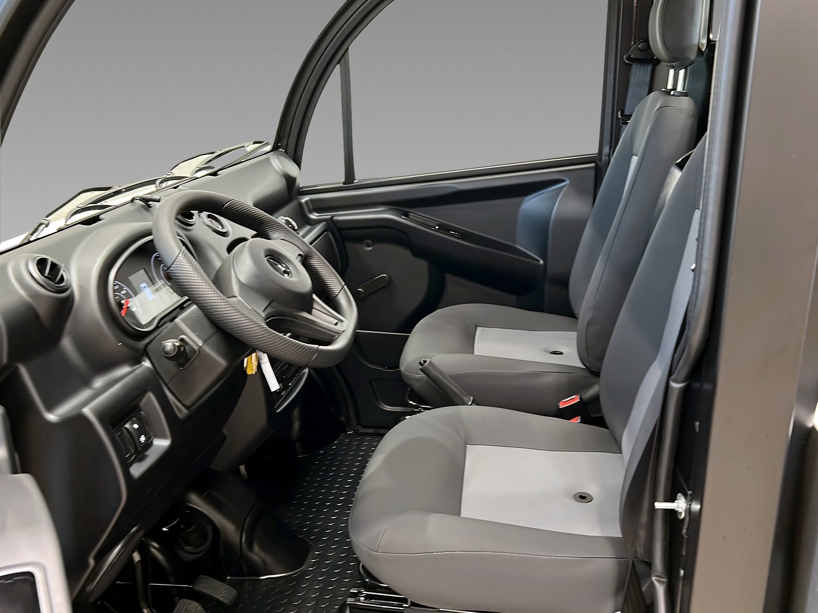 E-Truck Pritsche Radio Aixam Pro - ab 15 Jahren Bild 9