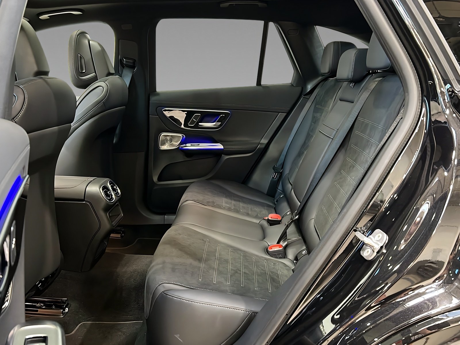 GLC 200 4M AMG+DIGITAL+NIGHT+Burme+Memo+AHK+360° Bild 9