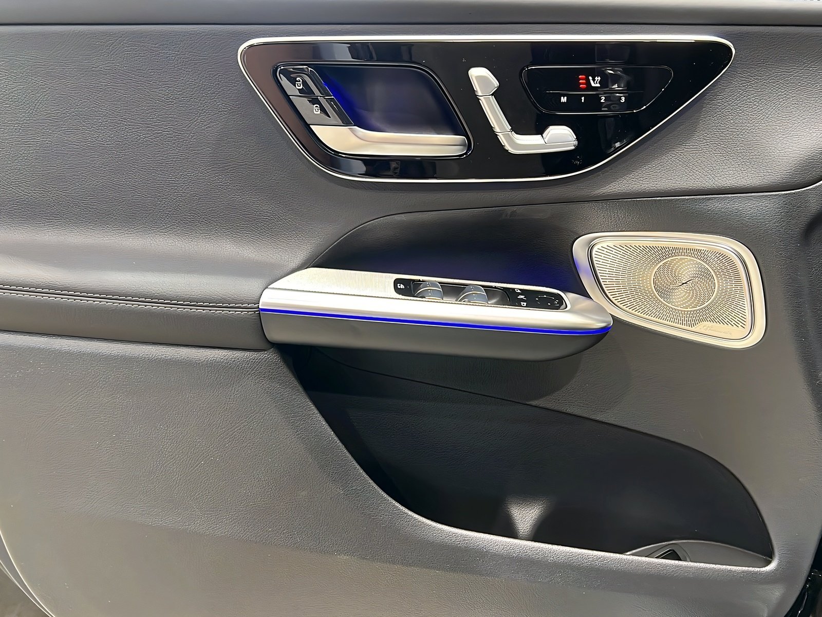 GLC 200 4M AMG+DIGITAL+NIGHT+Burme+Memo+AHK+360° Bild 13