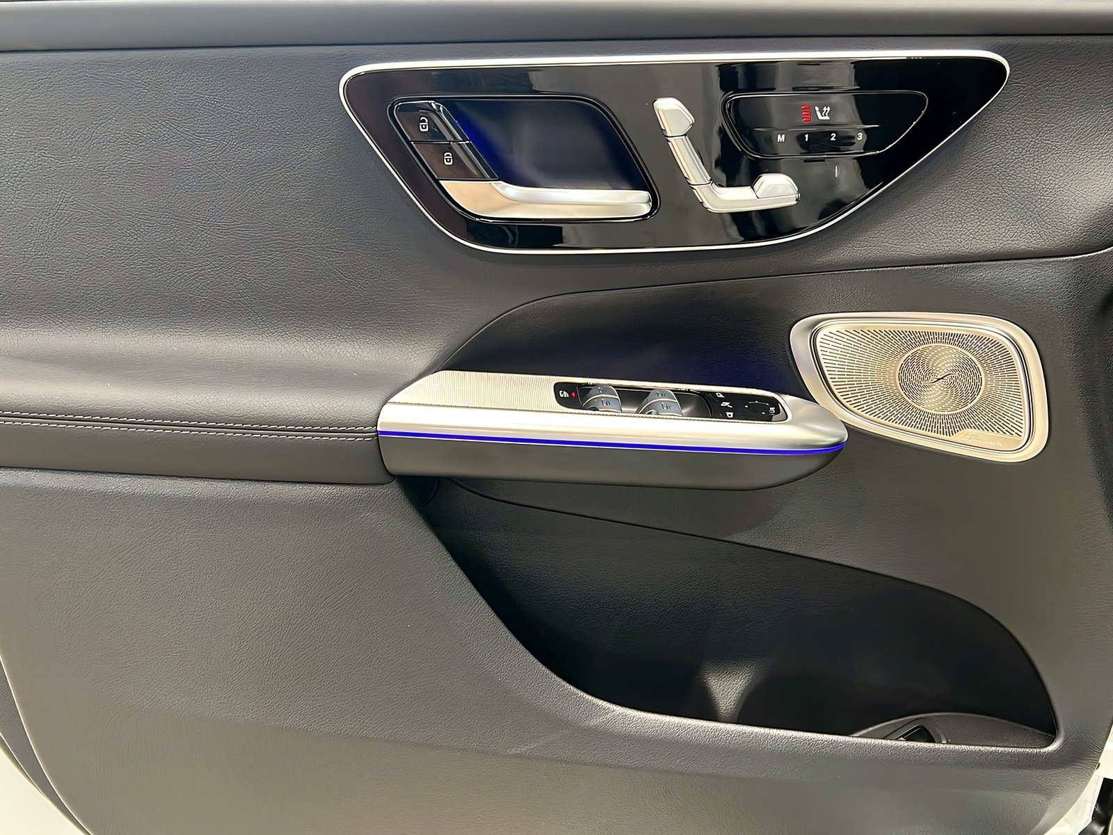 GLC 220 d 4M AMG+DIGITAL+NIGHT+Memo+Burm+AHK+360 Bild 13