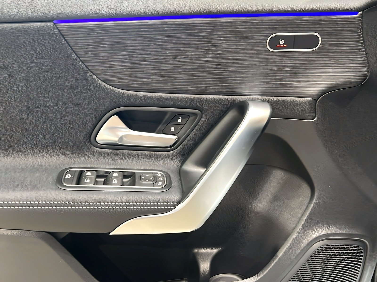 A 200 PROGRESSIVE+MULTI+Kamera+Pano+CarPlay+LrHz Bild 13