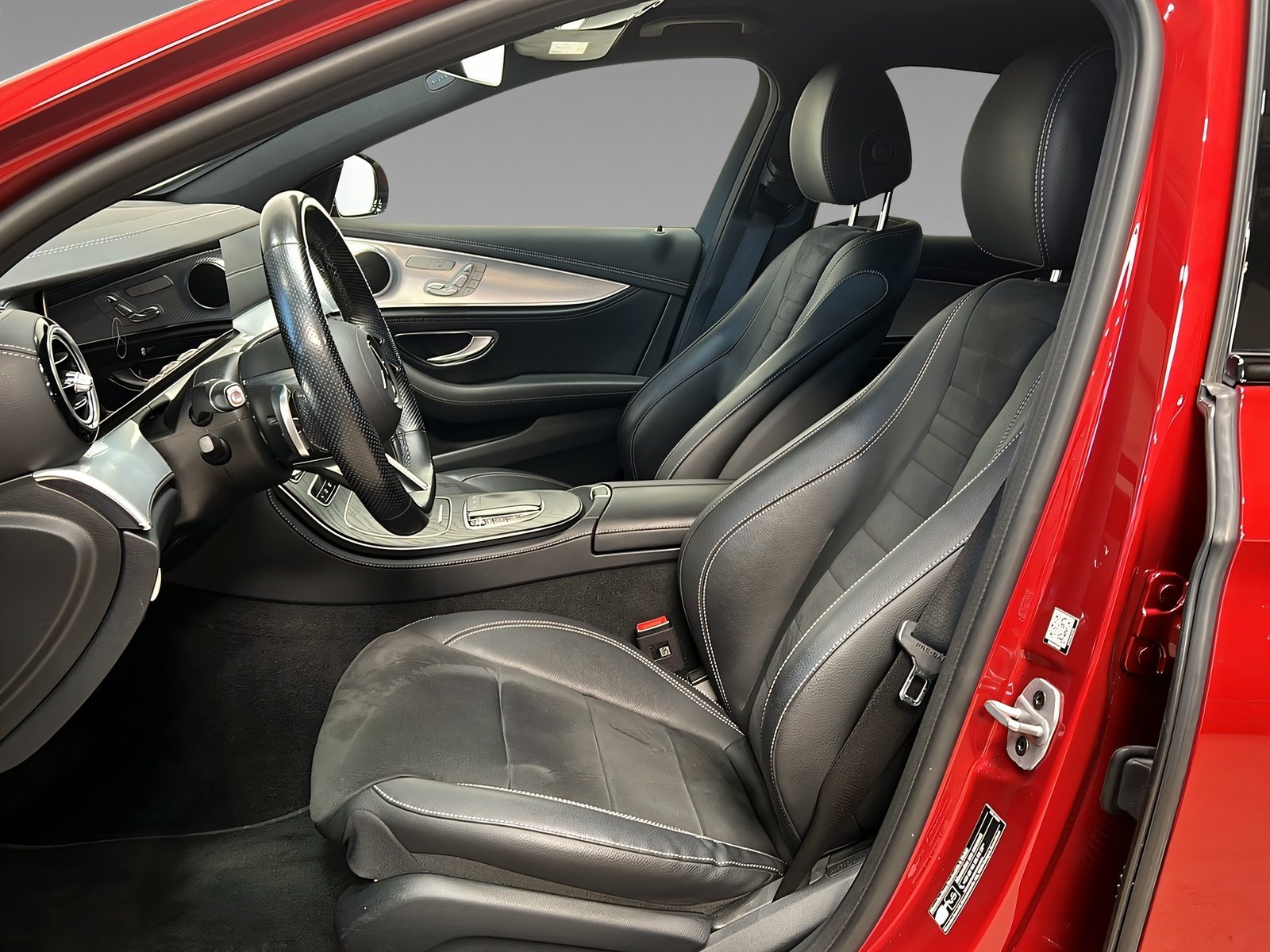 E 300 de 4M AMG+MULTI+DISTRO+NIGHT+Memo+AHK+360° Bild 9