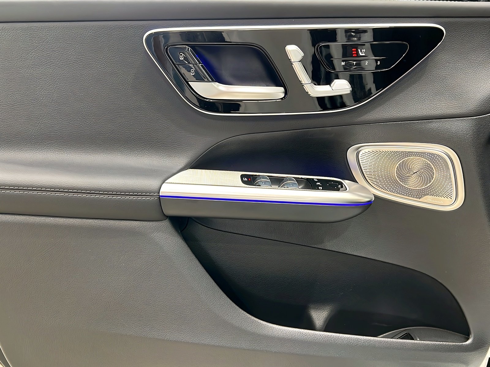 GLC 200 4M AMG+DIGITAL+NIGHT+Memo+Pano+AHK+360° Bild 13
