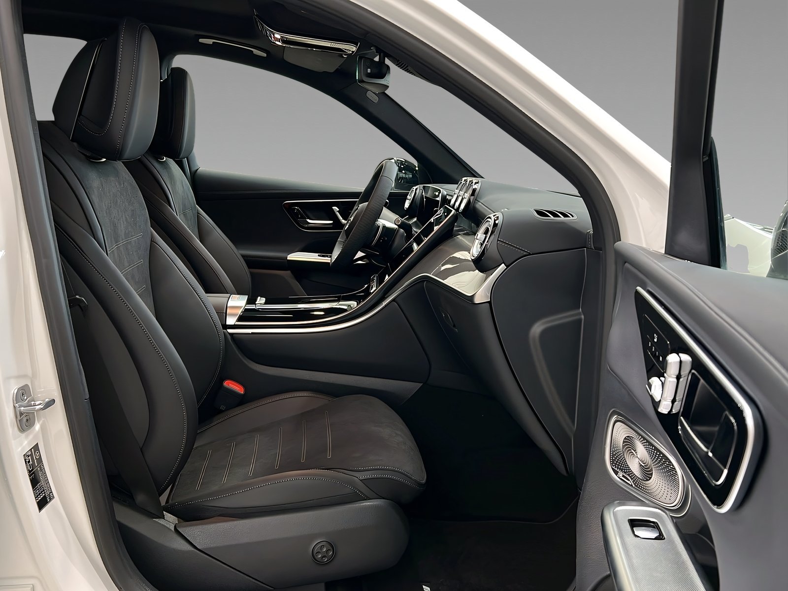 GLC 200 4M AMG+DIGITAL+NIGHT+Memo+Pano+AHK+360° Bild 14