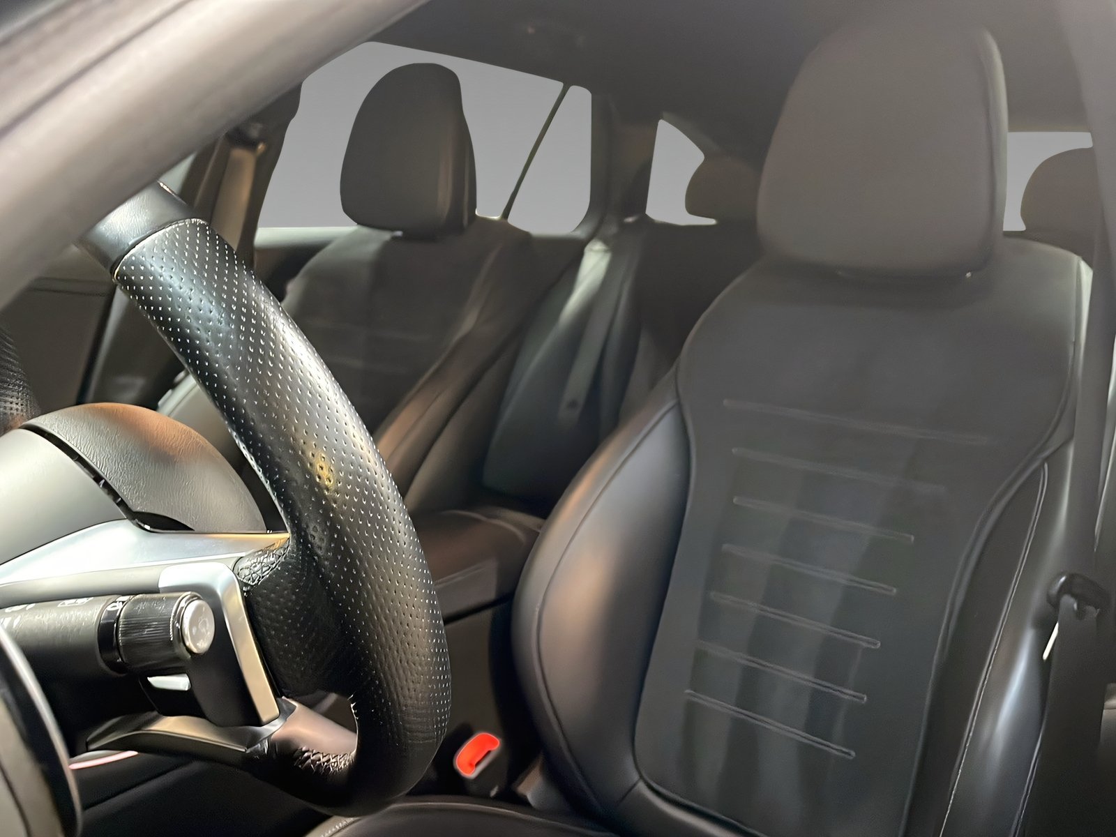 C 300 e T AMG+LED+NIGHT+Kamera+Ambi+CarPlay+AHK Bild 9
