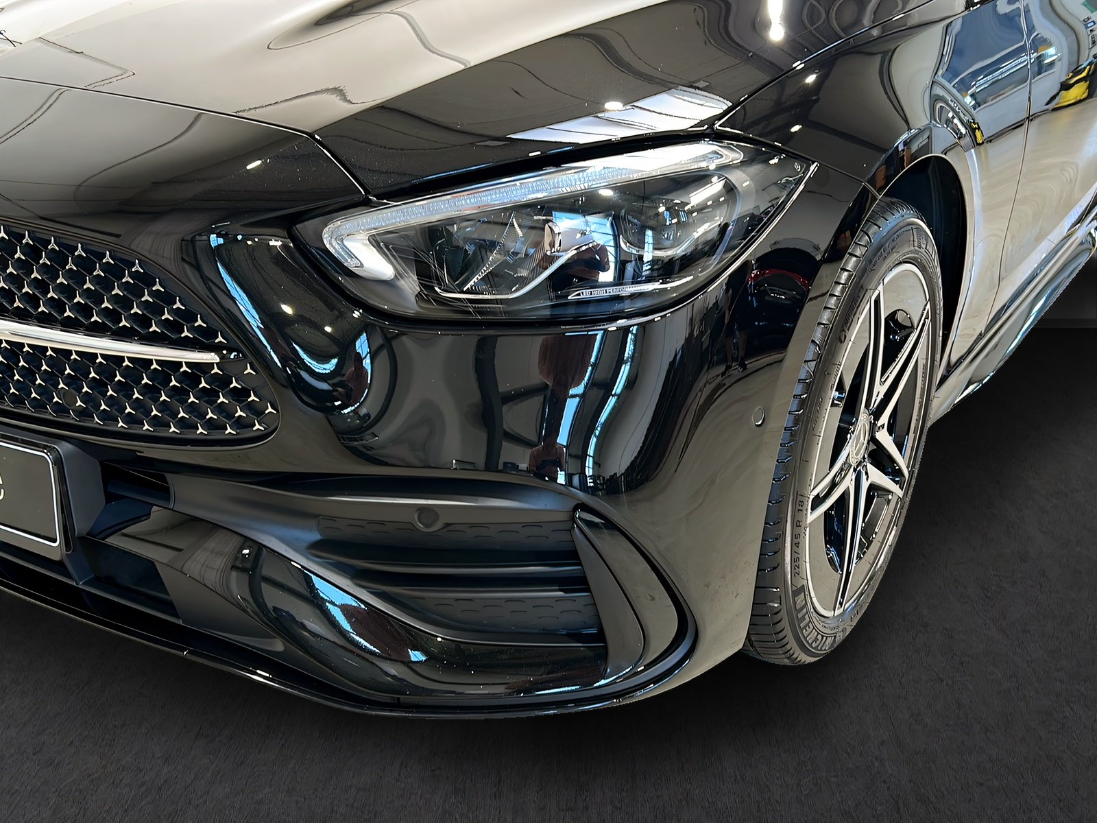 C 300 e AMG NIGHT+Memory+Carplay+LED+TotW+360° Bild 4