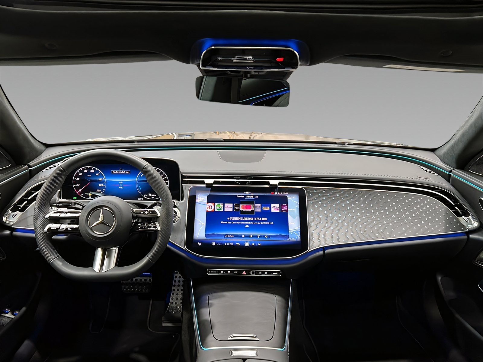 E 300 e 4M AMG+NIGHT+Memor+Pano+Burm+Massage+360 Bild 11