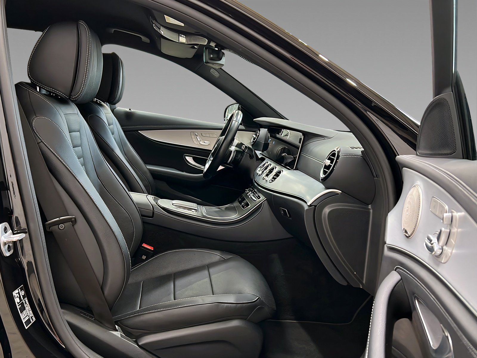 E 400 d 4M T AMG+MULTI+DISTRO+Burme+StHz+HuD+AHK Bild 12