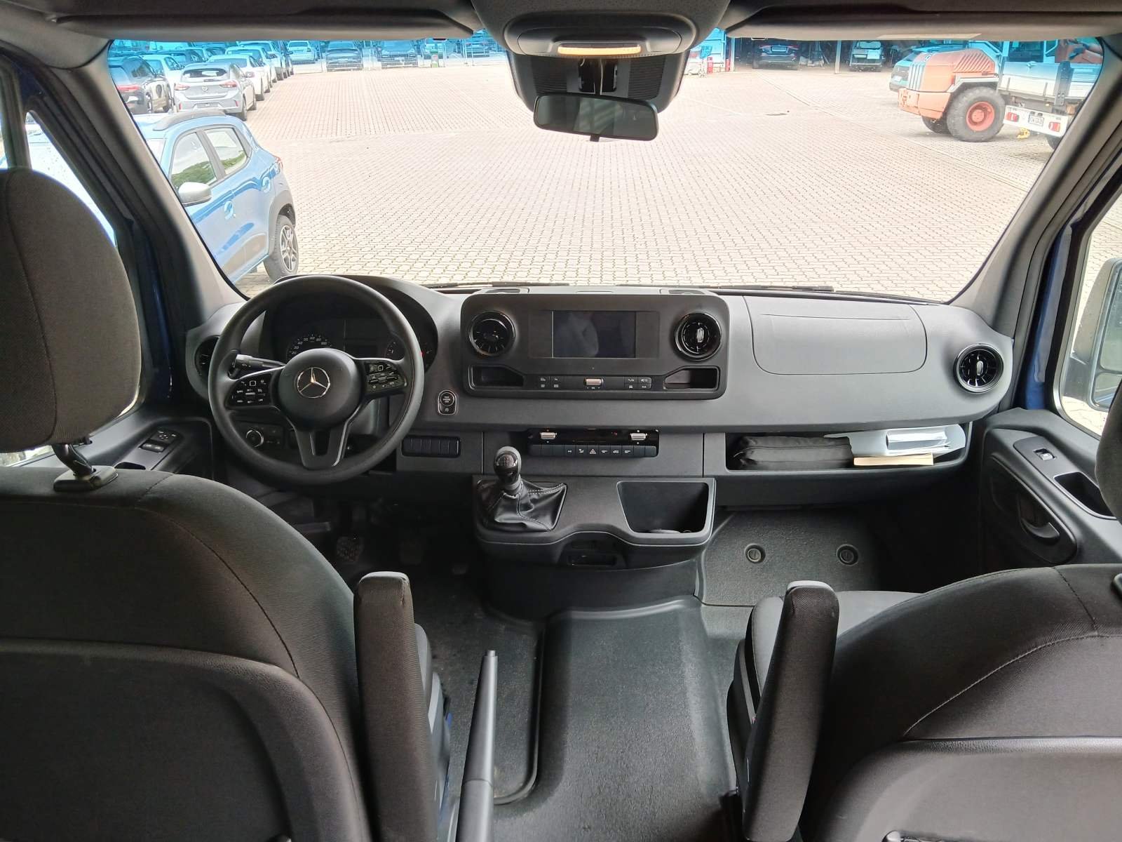 Sprinter Tourer 314 CDI L2H1 8-Sitzer+AHK+Klima Bild 13