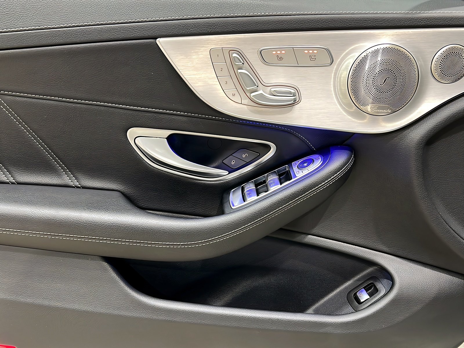 C 63 AMG Cabrio LED+NIGHT+CarPlay+Memo+Burme+Kam Bild 13