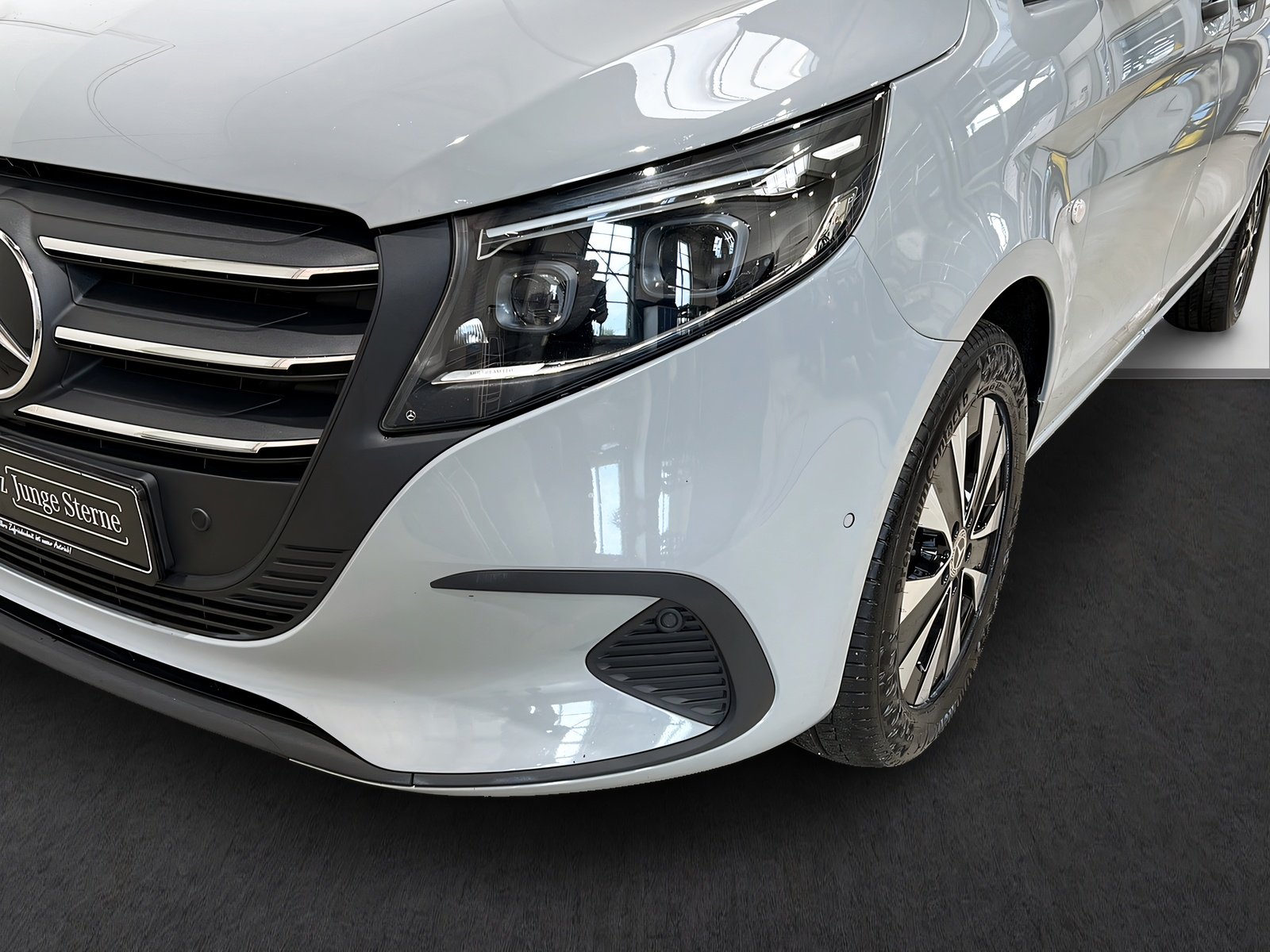 Vito Tourer 124 CDI Lang MULTI+Tempo+SHz+360° Bild 3