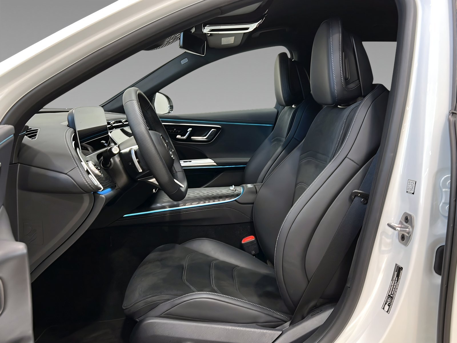 E 220 d T AMG+DIGITAL+Memory+Ambi+TotW+AHK+360° Bild 9