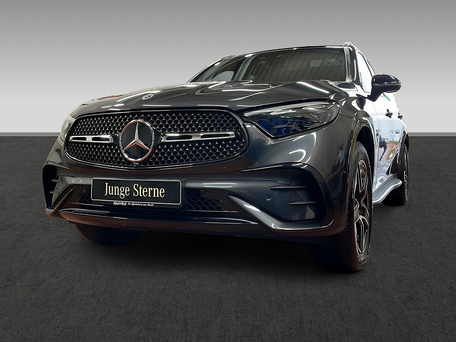 GLC 400 e 4M AMG+DIGITAL+DIST+NIGHT+Pano+AHK+360 Bild 3