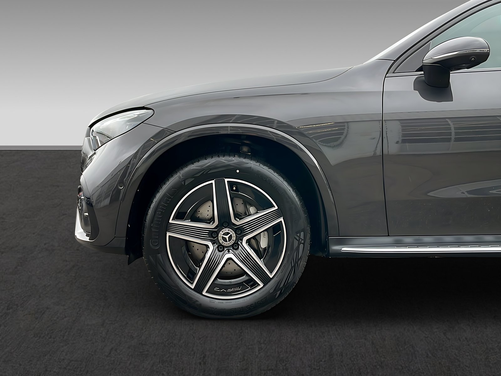 GLC 400 e 4M AMG+DIGITAL+DIST+NIGHT+Pano+AHK+360 Bild 4