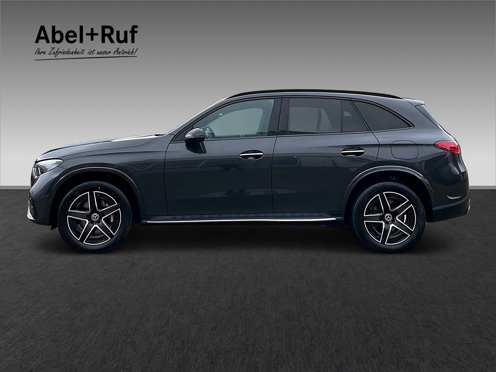 GLC 400 e 4M AMG+DIGITAL+DIST+NIGHT+Pano+AHK+360 Bild 5