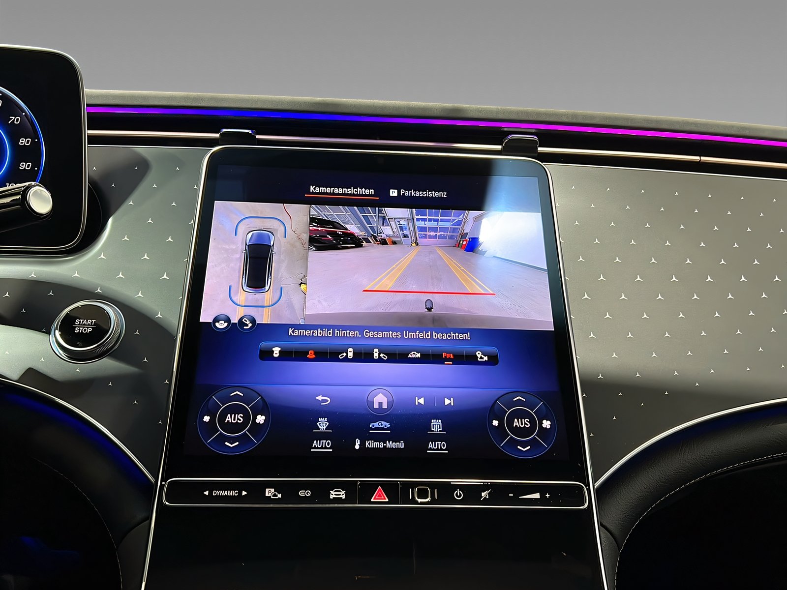 EQE 300 AMG+DIGITAL+DISTR+Memo+Burmester+AHK+360 Bild 15