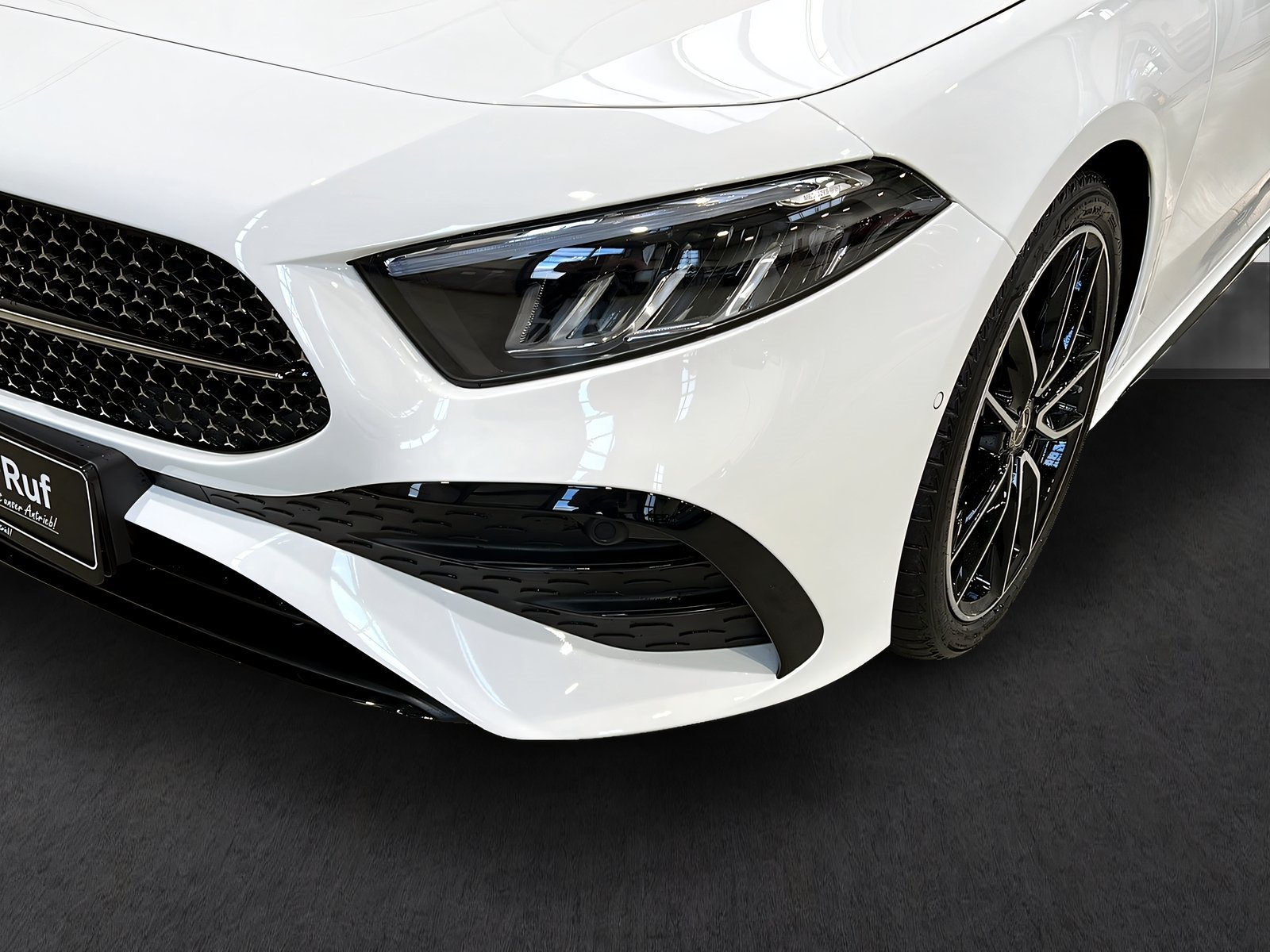 A 200 AMG+NIGHT+Ambi+Pano+Carplay+Kamera+LrHz Bild 3