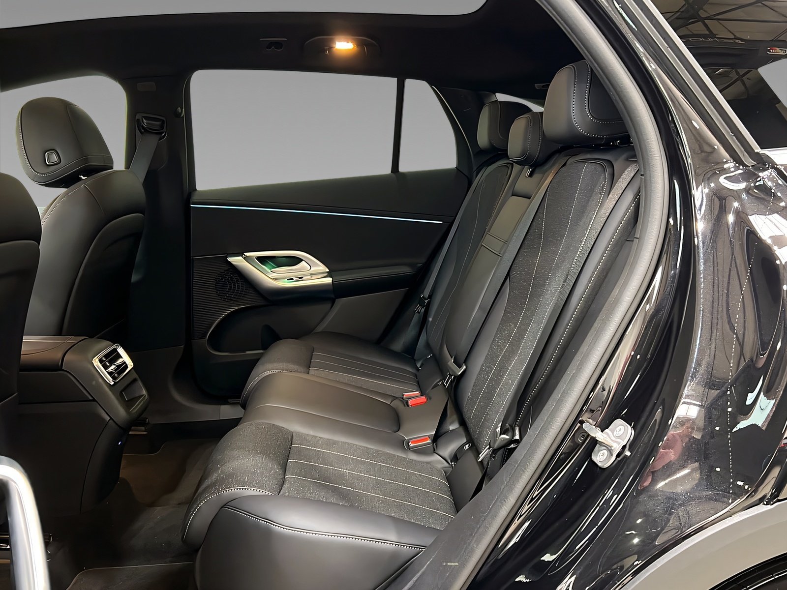 GLC 250 elektrisch AVANT+Memo+Pano+Ambi+AHK+360° Bild 9