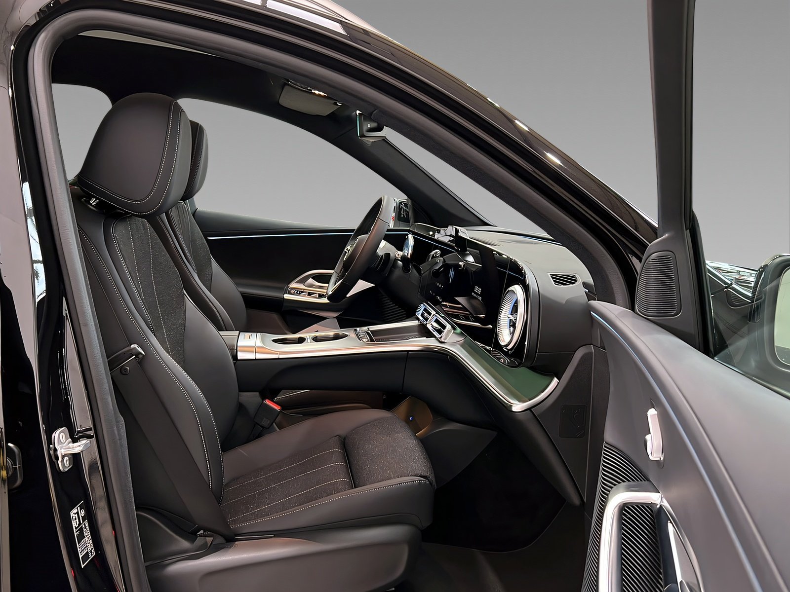 GLC 250 elektrisch AVANT+Memo+Pano+Ambi+AHK+360° Bild 14