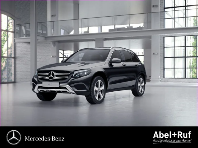 Mercedes-Benz GLC 250 4M AMG + LED + Rückfahrkamera + Ambiente + AHK